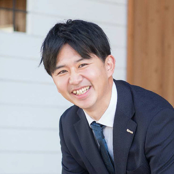 営業 渡邊 陽介
